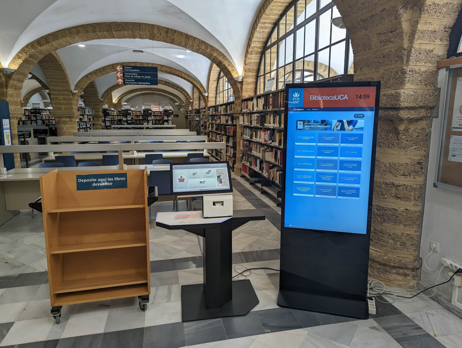 Totem mode - Humanities Library at the University of Cadiz